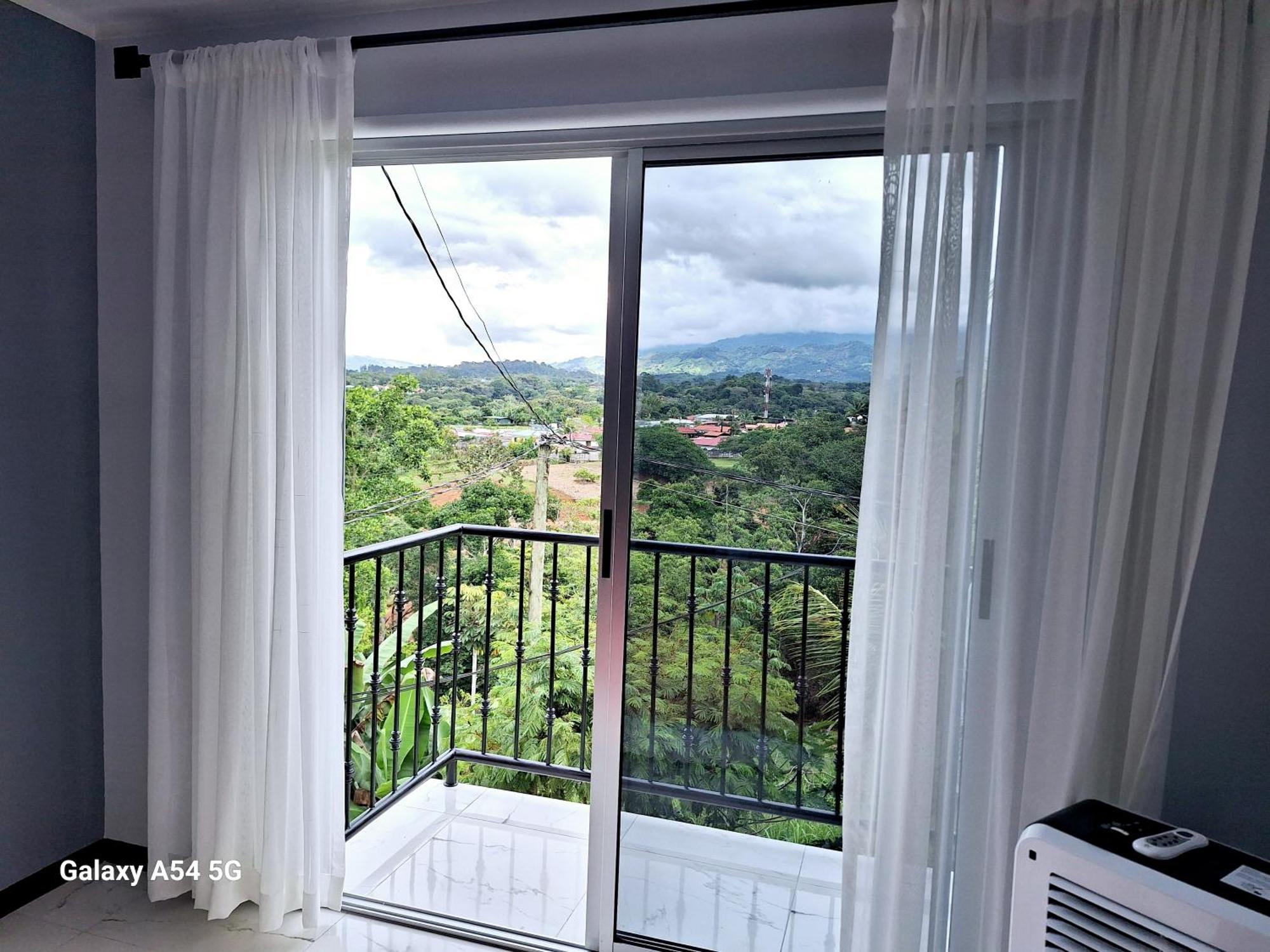 Hostel Vistas Del Sol-Casa Victoria San Isidro De El General Exteriér fotografie